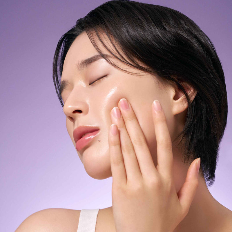 PURITO Bakuchiol Timeless Bloom Revitalising Serum (30ml) MODEL