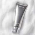 Rich Foam Soothing Cleanser (120g)