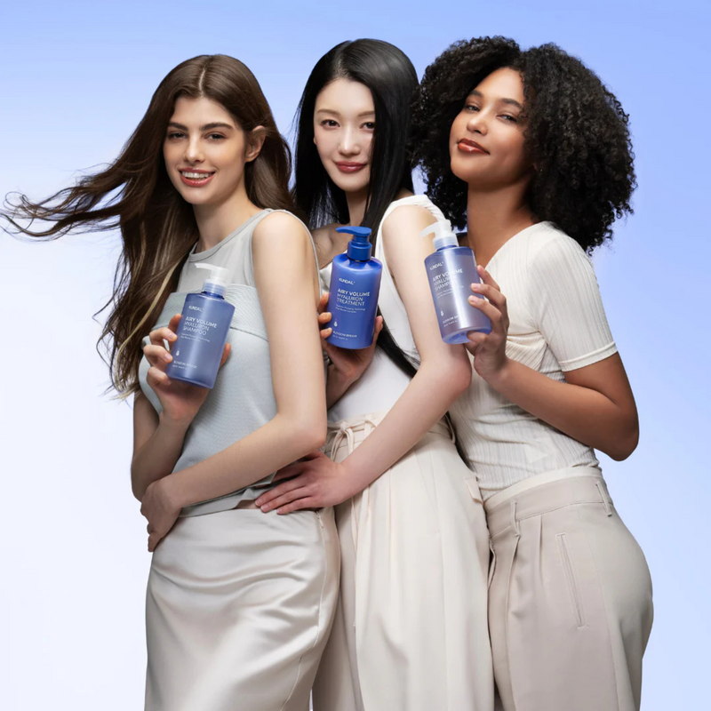 Airy Volume Hyaluron Shampoo (500ml) - Blossom Breeze MODEL