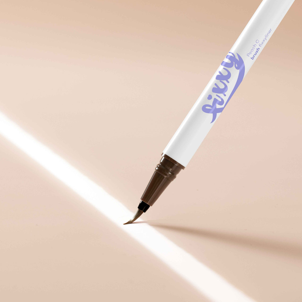 Brush Fixxyliner - 2 Colours